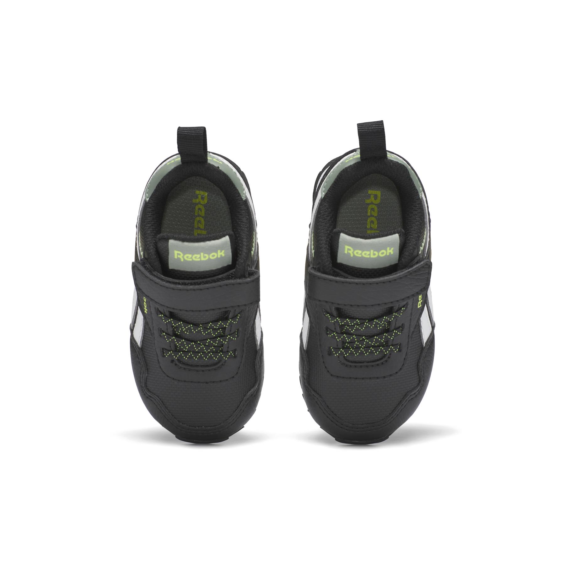 product/r/e/reebok_hp8672_2_footwear_photography_top_portrait_view_white_000.jpg