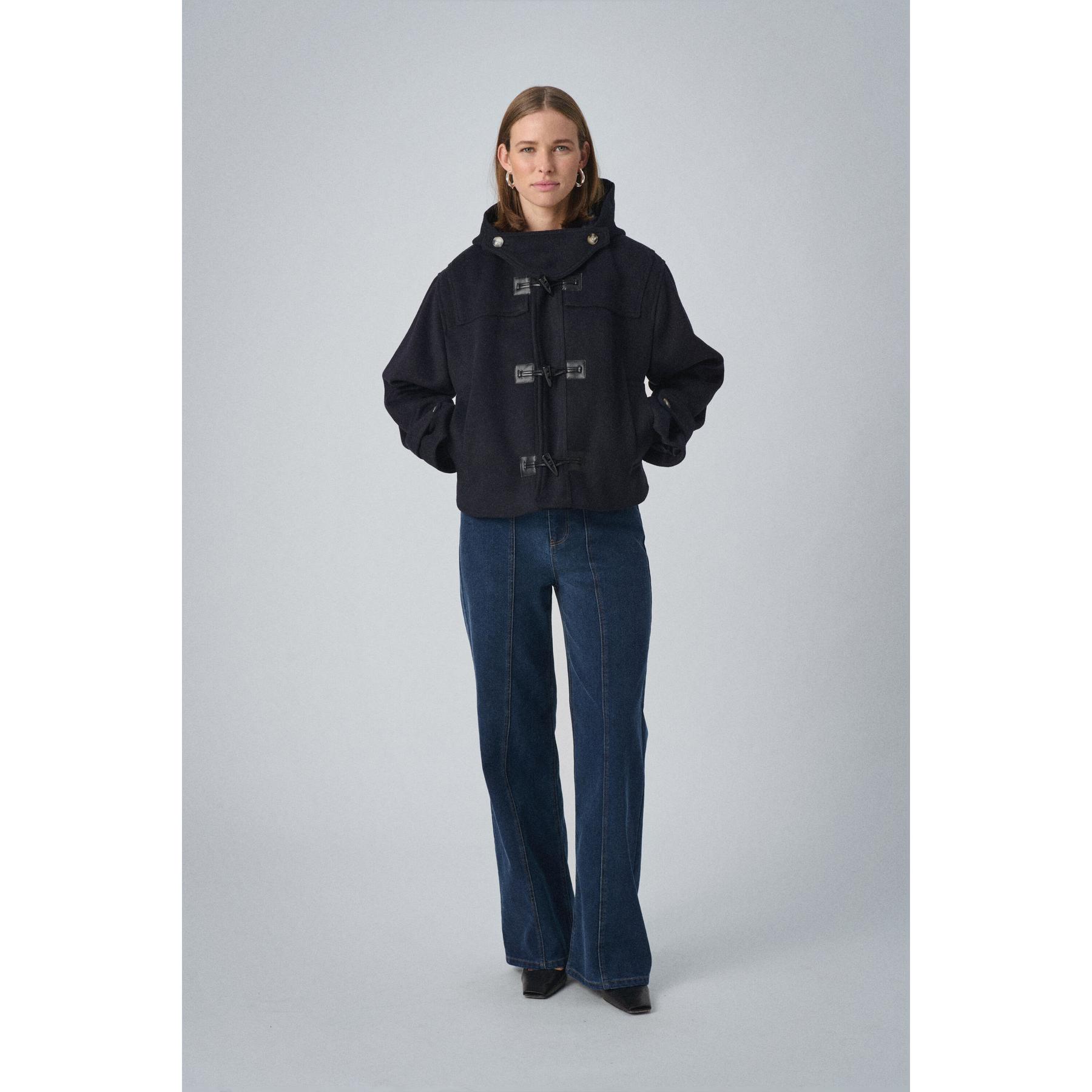 product/s/o/soaked-in-luxury_30408263-193922_8.jpg