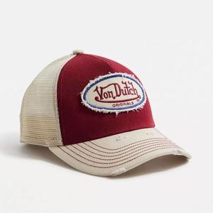 Czapki typu trucker