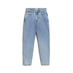 30006907-3032-jeans-damskie-mom-fit-armedangels-lejaani-europie