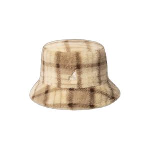 k4370-bm266-czapka-z-sztucznego-futra-kangol-bezowa-wielokolorowa-krata