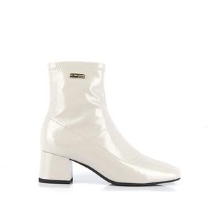 c040066daniela-buty-damskie-les-tropeziennes-par-m-belarbi-daniela-bialy-lakierowany