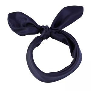 03205-603-szalik-neoblu-tara-noc-60x60-cm
