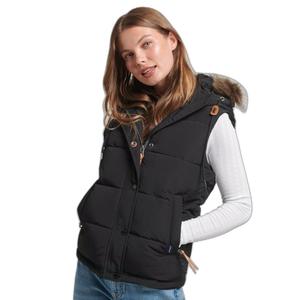 w5011395a-02a-damska-kurtka-bez-rekawow-superdry-everest-czarny
