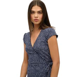 w8011832a-sji-sukienka-damska-superdry-athletic-essentials-granatowy-z-malymi-kwiatkami