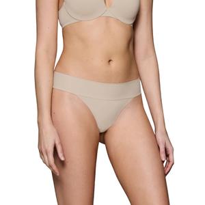 10218386-00nz-stringi-damskie-triumph-make-up-illusion-ex-bezowy-nude