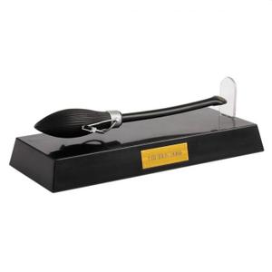 5055394013117-pioro-wow-stuff-harry-potter-nimbus-2001-levitating-broomstick-czarny-15x19x10-cm
